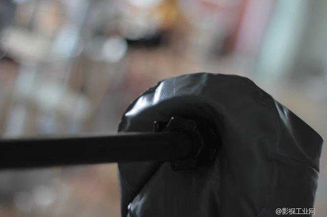 长颈鹿摇臂,印迹长颈鹿摇臂