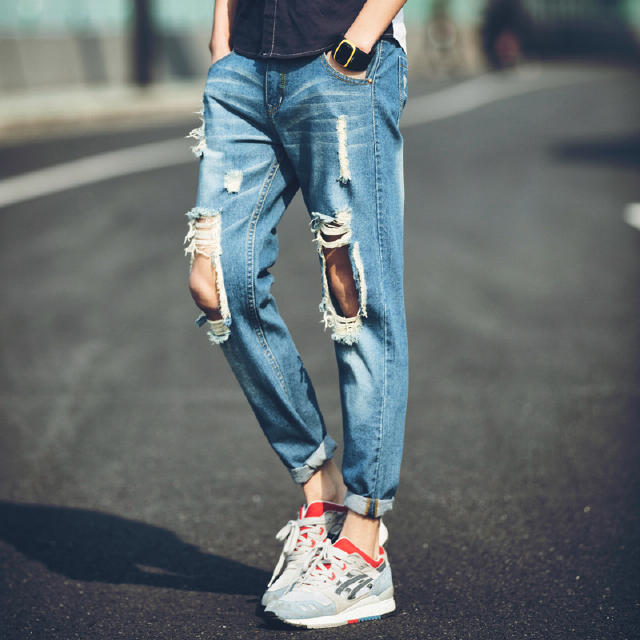 男神修身牛仔裤怎么搭配,男神修身牛仔裤搭配