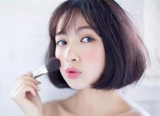 看看这几个小技巧,你就能轻松塑造高鼻粱!