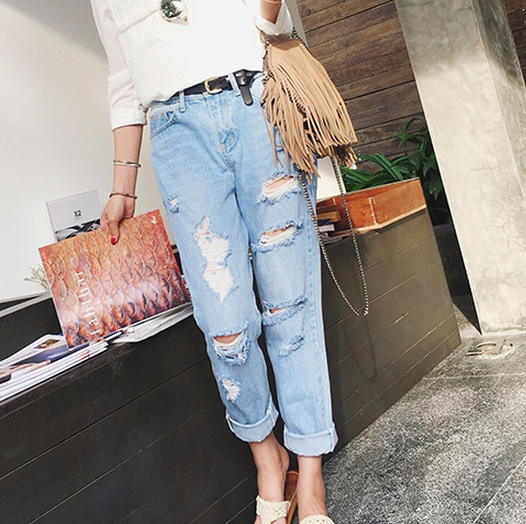 黑白条纹短衫搭配牛仔裤,条纹衫阔腿牛仔裤搭配