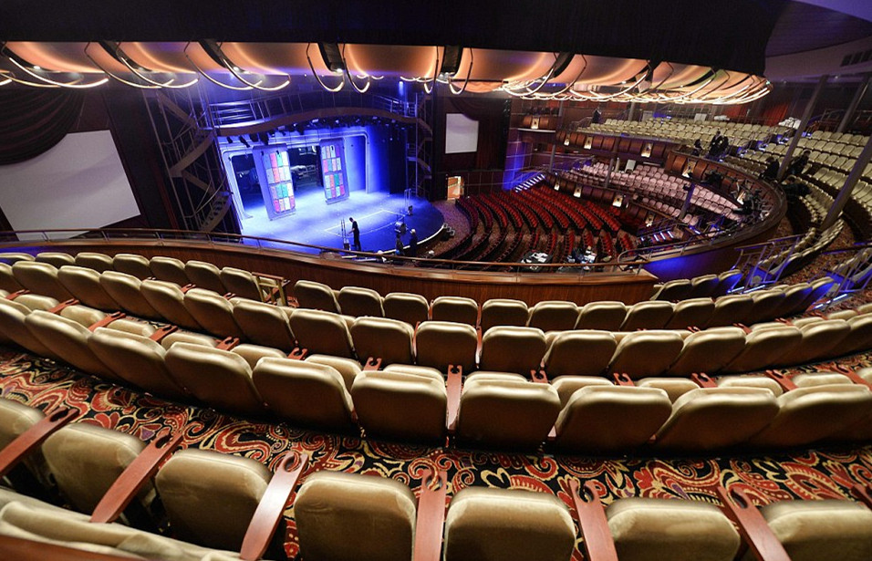 7亿大邮轮,800亿的飞行巨型战舰