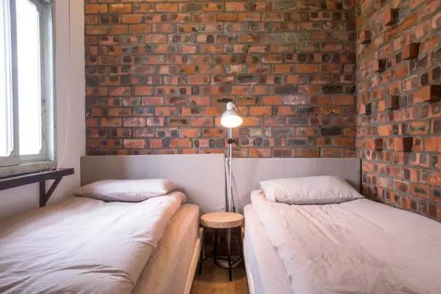 暂时逃离全是回忆的城市,暂时逃离城市的喧嚣和纷扰