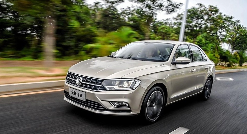 经典宝来两厢版,新款宝来哪一年的最好看