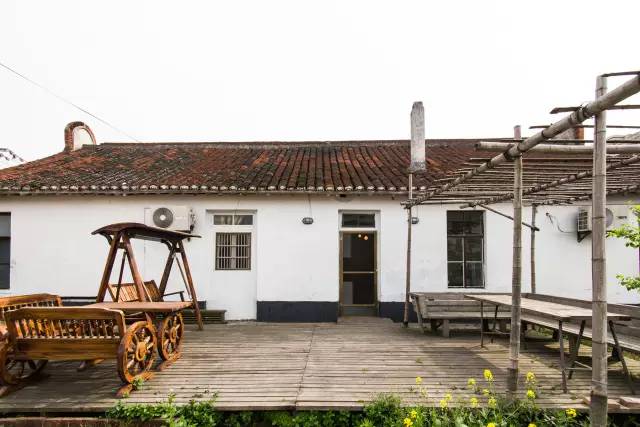 暂时逃离全是回忆的城市,暂时逃离城市的喧嚣和纷扰