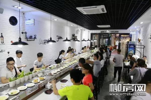 商铺赏味东街第五弹:南北通吃的美味尚捞港式小火锅