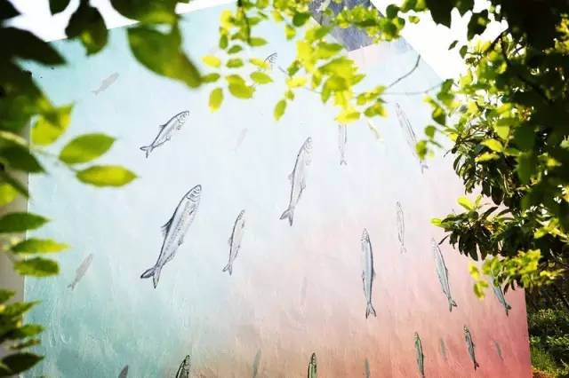 暂时逃离全是回忆的城市,暂时逃离城市的喧嚣和纷扰