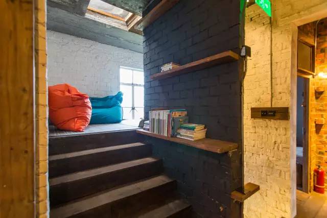 暂时逃离全是回忆的城市,暂时逃离城市的喧嚣和纷扰