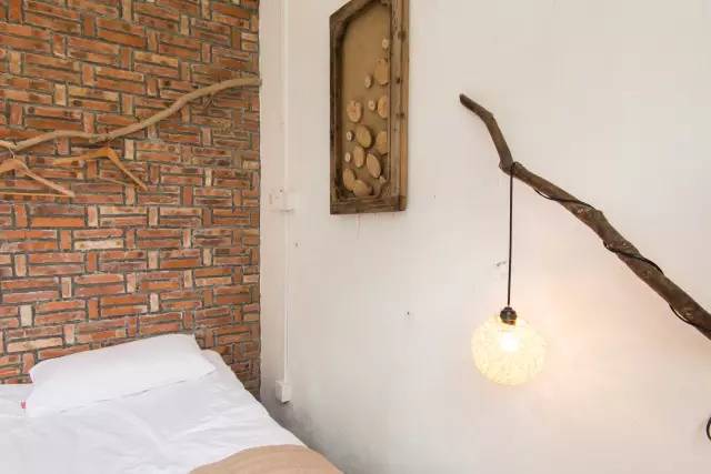 暂时逃离全是回忆的城市,暂时逃离城市的喧嚣和纷扰