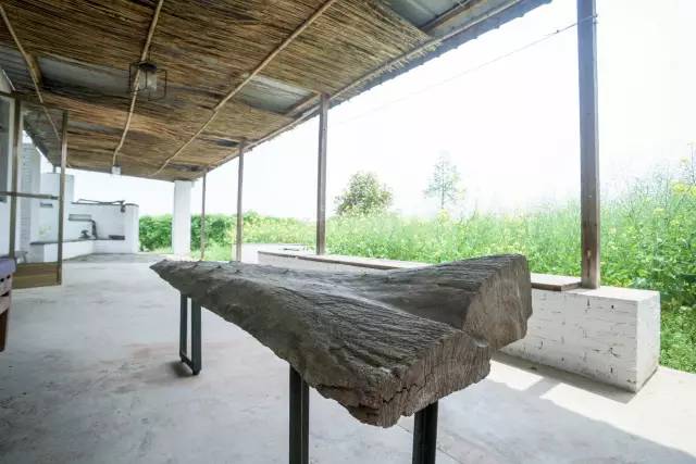 暂时逃离全是回忆的城市,暂时逃离城市的喧嚣和纷扰