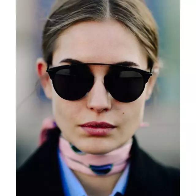 女士时尚太阳镜推荐哪款好看一点,今年最时髦的太阳镜款式