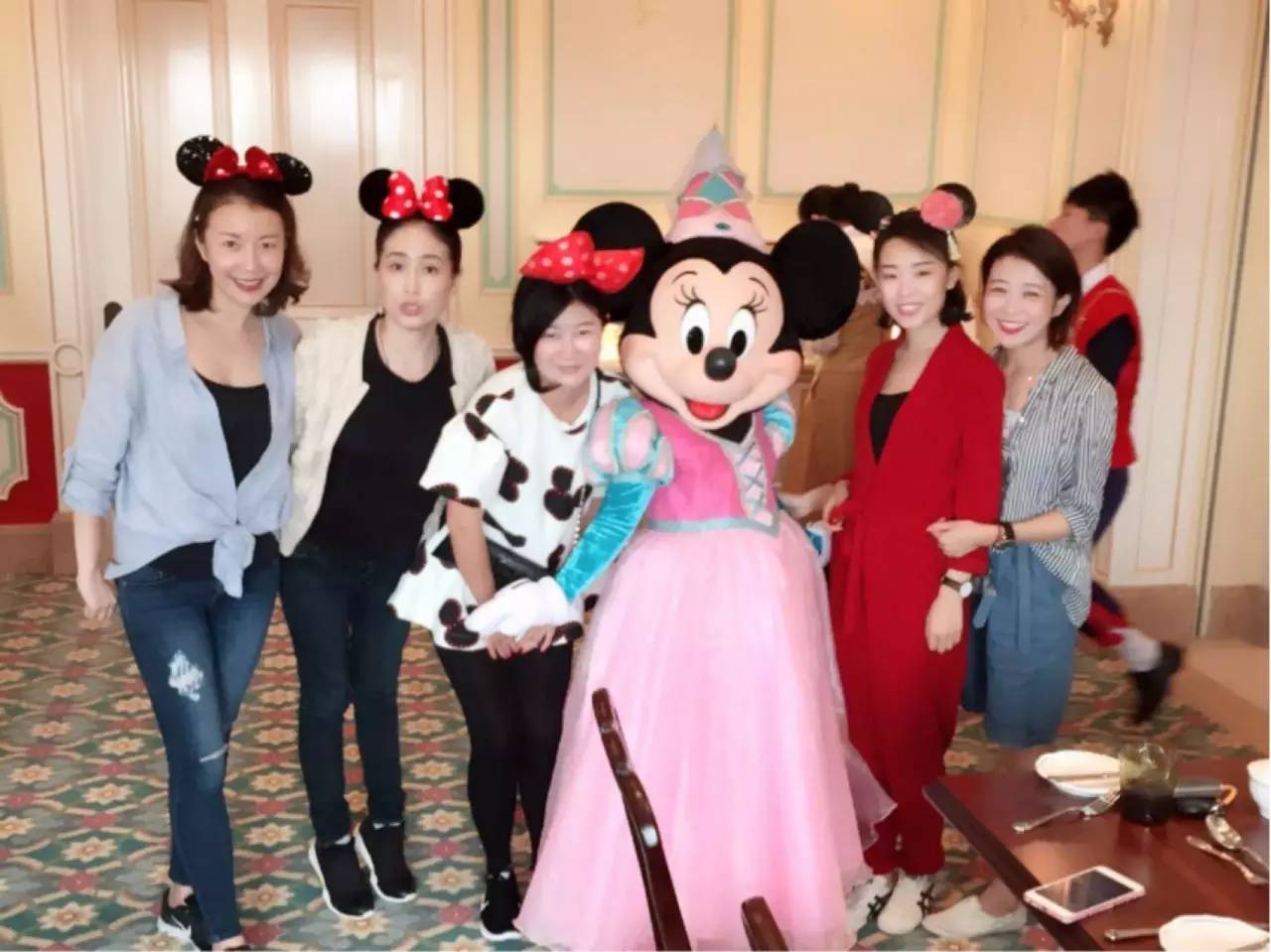 上海迪士尼城堡和香港迪士尼城堡,上海迪士尼城堡游玩攻略