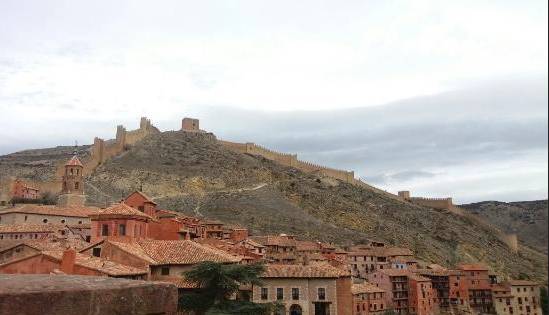 西班牙卡尔佩小镇,驻马店西班牙小镇