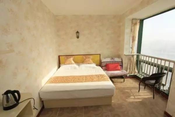 在青岛对你爱爱爱不完,却没想到你竟然是这种店!