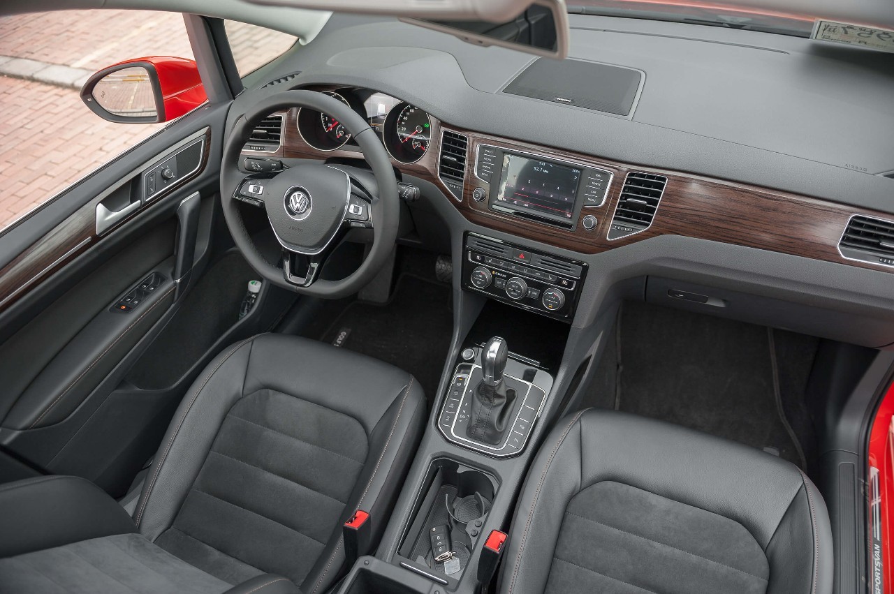 大众高尔夫嘉旅最高跑了十万公里,高尔夫嘉旅1.6试驾