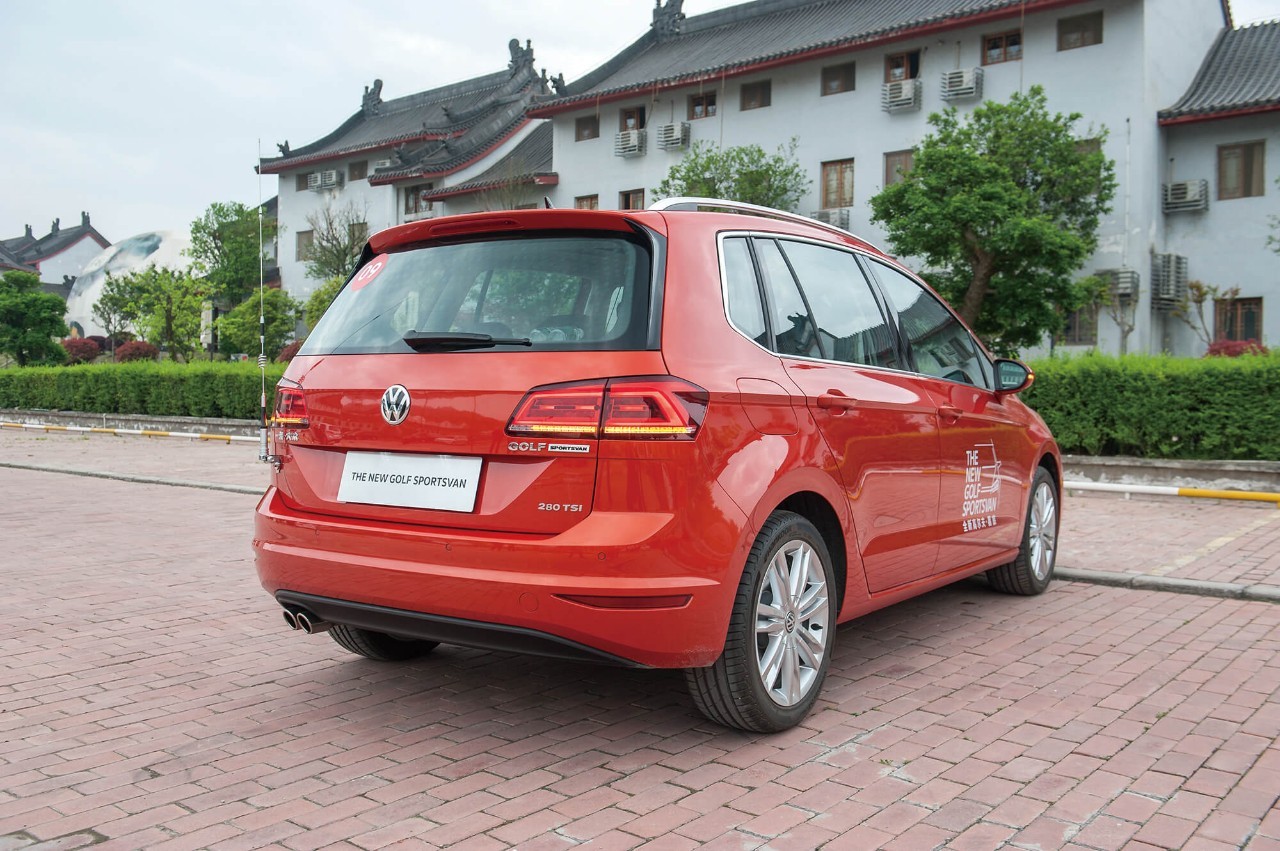 大众高尔夫嘉旅最高跑了十万公里,高尔夫嘉旅1.6试驾