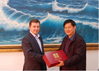 国医大师从医六十年分享全视频,国医大师谈中医如何走向世界