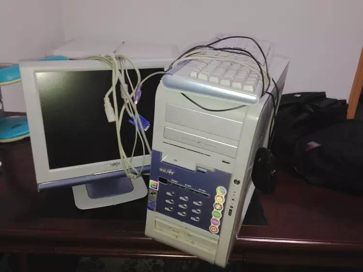 用了几年的高端电脑,13年的旧电脑