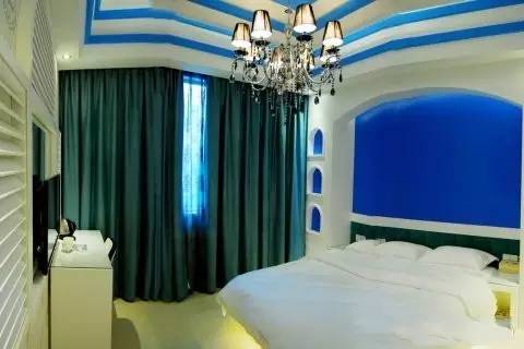 在青岛对你爱爱爱不完,却没想到你竟然是这种店!