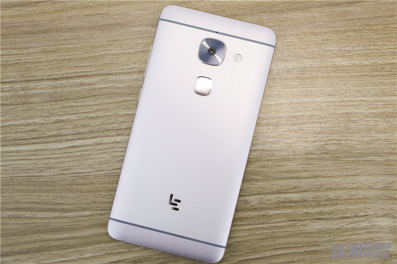 乐视max2和乐2pro哪个好,乐视max2