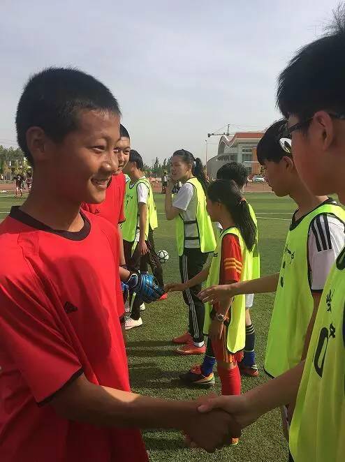 宁夏留洋足球小将,宁夏小孩足球
