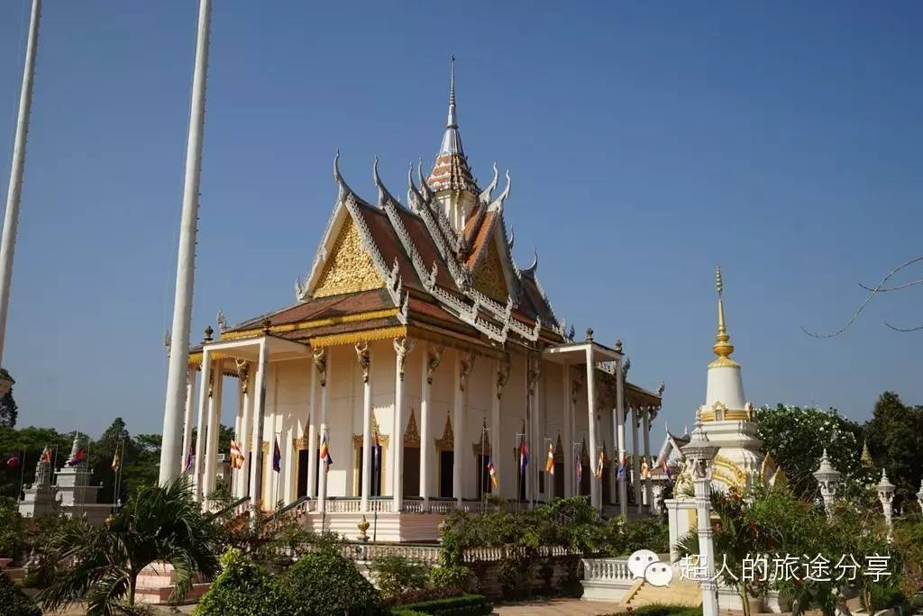 越南胡志明奥黛店,在胡志明街头偶遇穿奥黛的美女