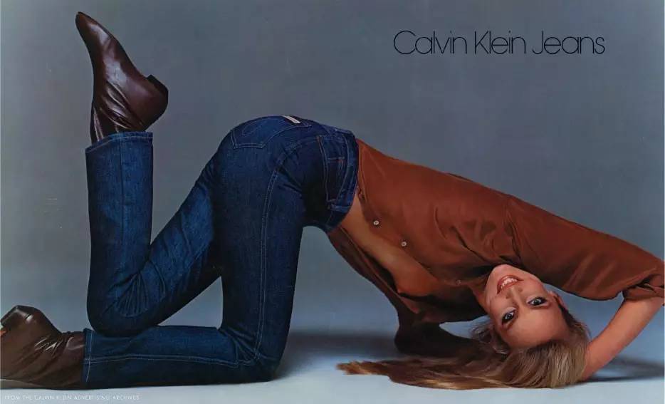 总是性挑逗的CK,这次的广告又被举报了