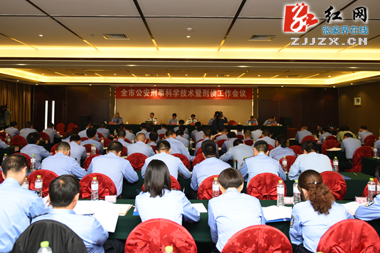 新闻早餐每天三分钟知晓天下事,早餐新闻三分钟知晓天下事