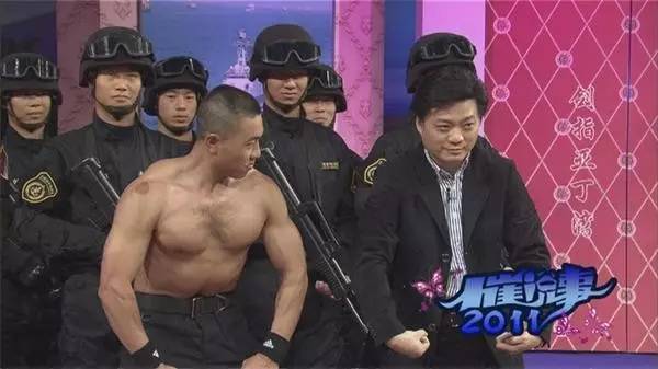 世界平板支撑纪录10小时,吉尼斯世界纪录平板支撑10小时