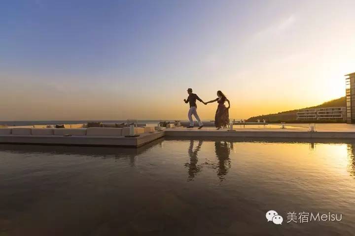 一家惊艳国牌度假界、一家美翻华北民宿圈,两种体验,看见最妩媚的青岛