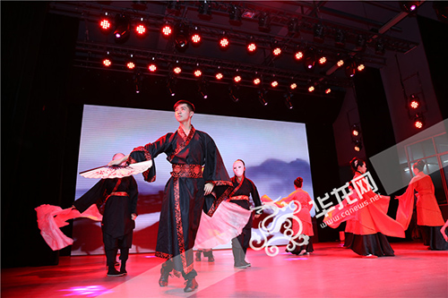 王俊凯母校视频,王俊凯母校感动视频