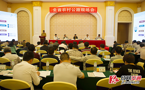 新闻早餐每天三分钟知晓天下事,早餐新闻三分钟知晓天下事