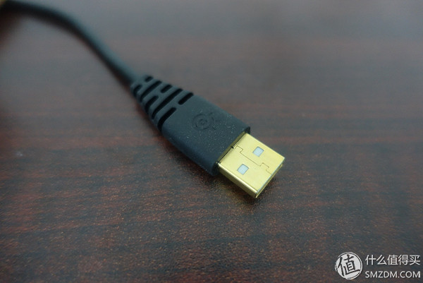 夜空中1680万色的照明灯——赛睿SIBERIA350