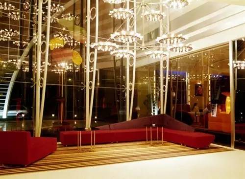 洛阳住哪个酒店好玩,洛阳酒店旅游攻略