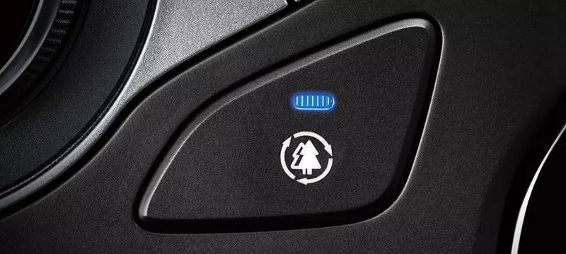 朗动前门凹陷修补费用,现代朗动车漆修补自喷漆