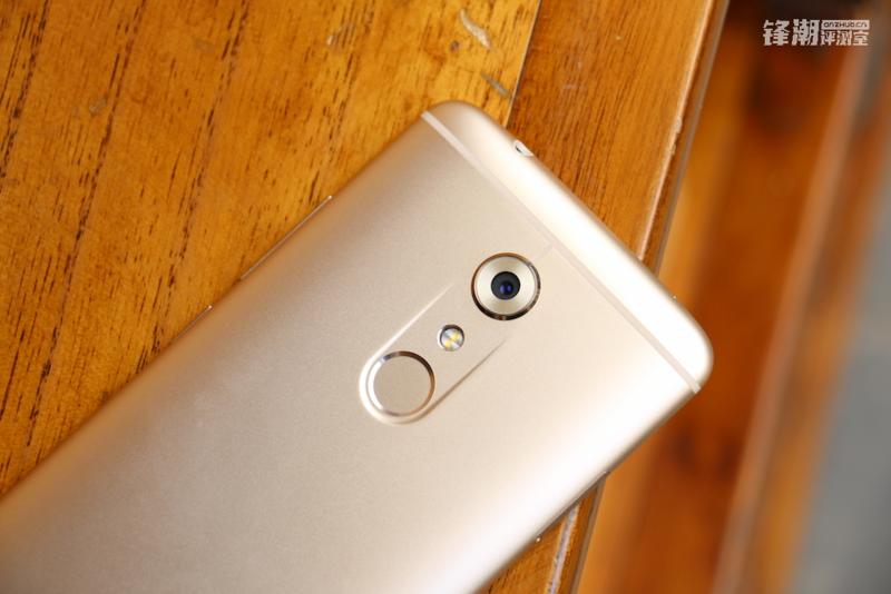 axon天机7,中兴天机7和天机7s有什么区别