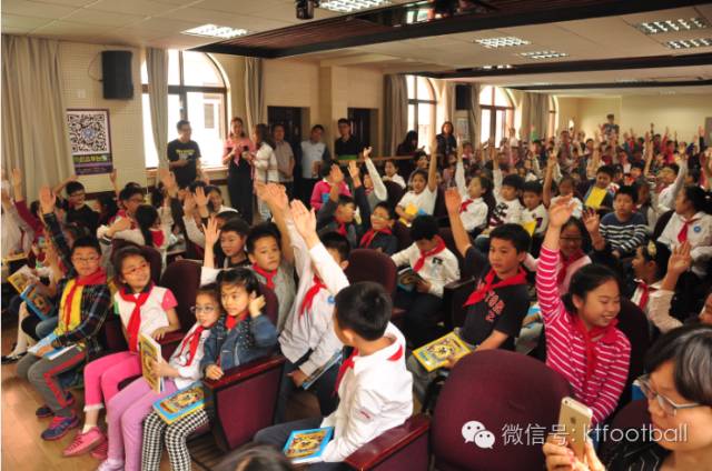 少年足球快乐足球,青少年足球比赛入场