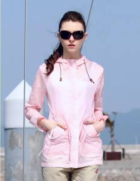 200多块钱的风衣好不好,200元左右运动风衣