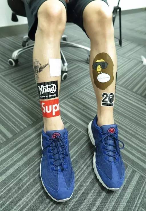 我们用这10张潮牌贴纸做了脱毛测试