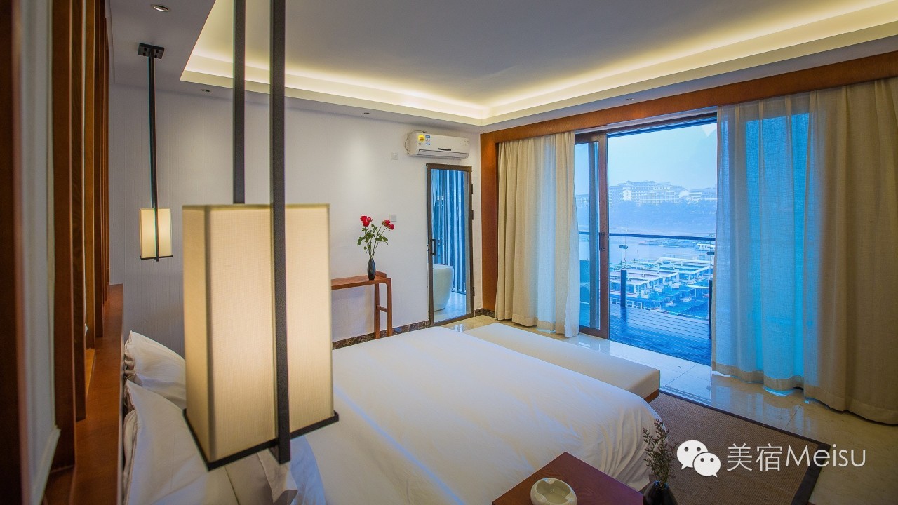 这3家长在山水里的美宿，连起了阳朔最精华的风光！