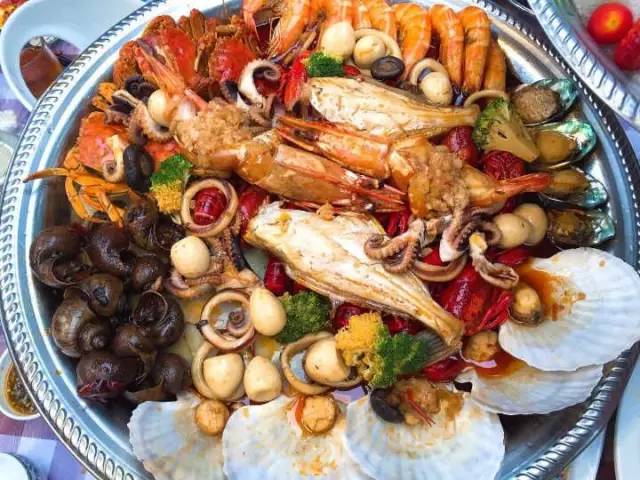 好吃|吃货日记：在鲜花、小桥、流水的院坝吃小龙虾是一种怎样的体验？