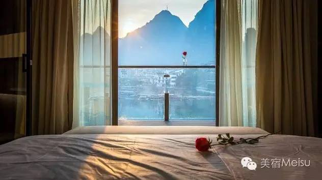 这3家长在山水里的美宿，连起了阳朔最精华的风光！