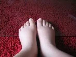 伊能静产后发福,伊能静产女后浮肿