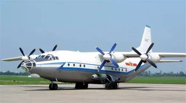 中国空军胸标高清图,新的空军胸标