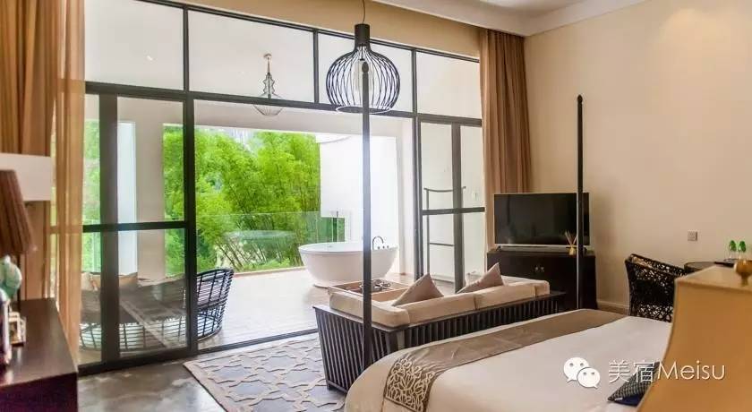 这3家长在山水里的美宿，连起了阳朔最精华的风光！