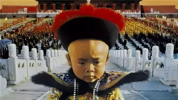 1986年香港电影十大票房排行榜,成龙周润发影片之争