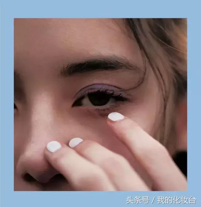 春天很适合粉粉嫩嫩的妆容 (美妆视频教程适合郊游的春日妆容)