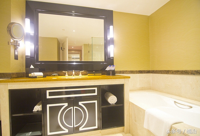 澳门酒店50-100元一晚供2人住,来澳门住风景很好的酒店