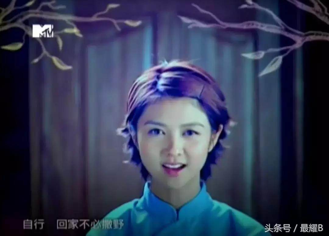 37岁的F小姐出道15年，不管怎么努力就是不红