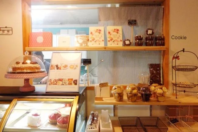 就连文艺女青年也找不到的史诗级咖啡店，因为它们真的藏在角落里