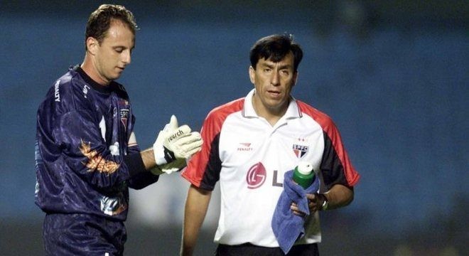 EMCBET易倍体育:一念天堂一念地狱,他为了世界杯不惜自残